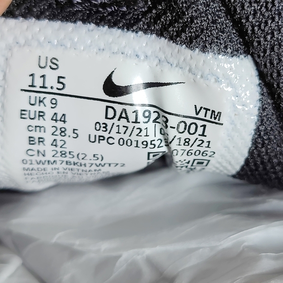 Nike Air Max 2021 Black White Silver Grey White Running Women's Sneaker Sz 11.5 - Picture 13 of 13